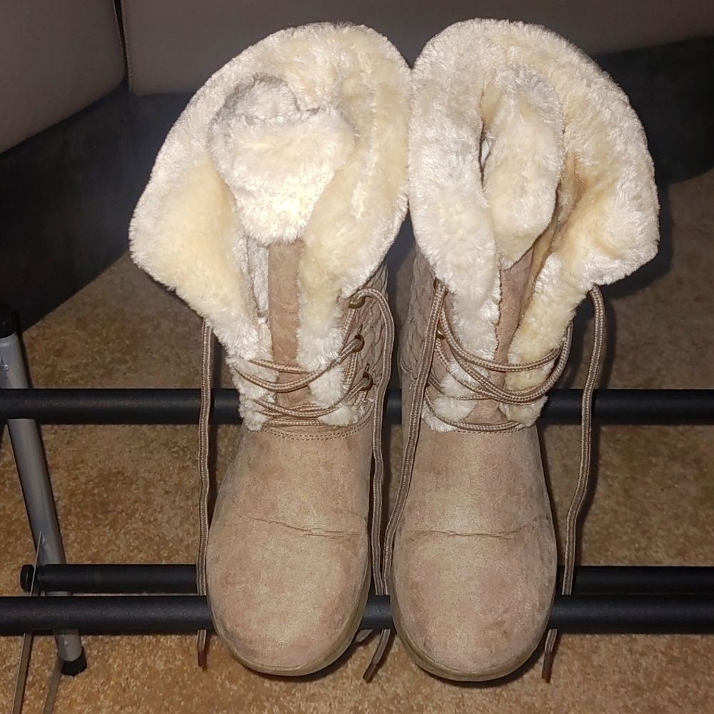 Winter boots